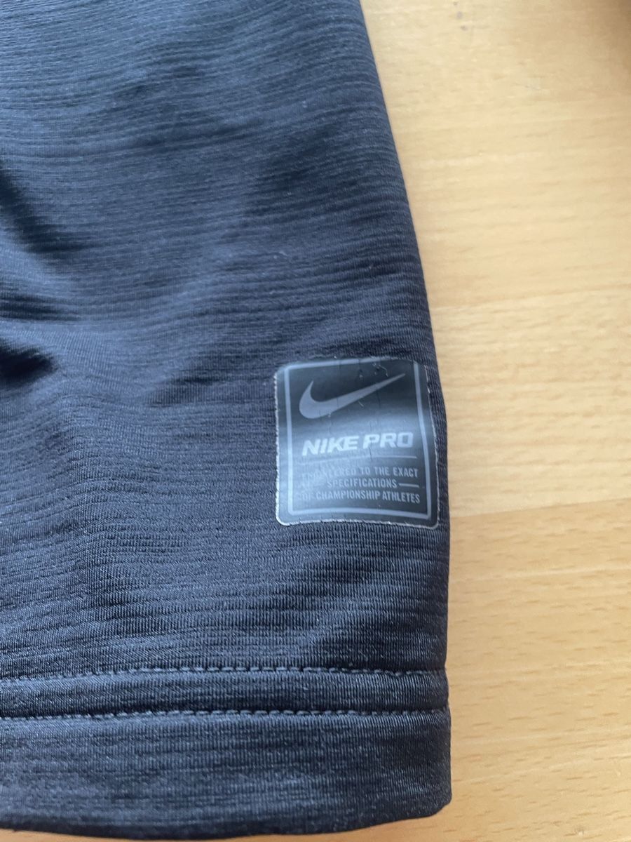 Nike Canottiere & Pantaloni: Nike Pro - Maillot de compression manches longues - M – Nuovo (secondo la descrizione) da Bussigny venduto da Z.seller 2