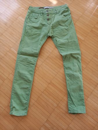 PLEASE Jeans, Gr. S grün, Top Zustand