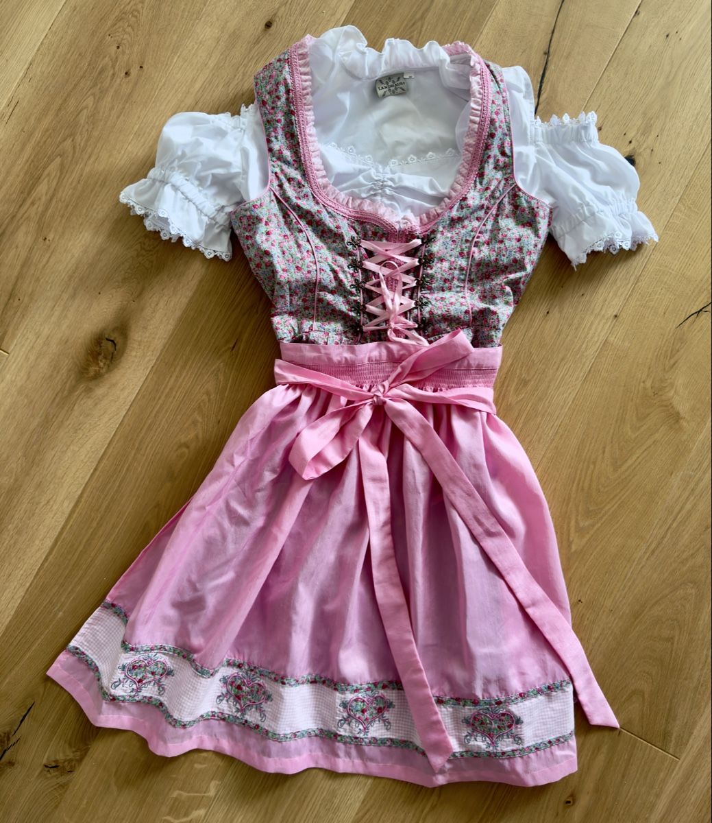 C&A Kleider: Dirndl Grösse 44 – Neu (gemäss Beschreibung) aus Herbetswil von Chi_Ste97 1