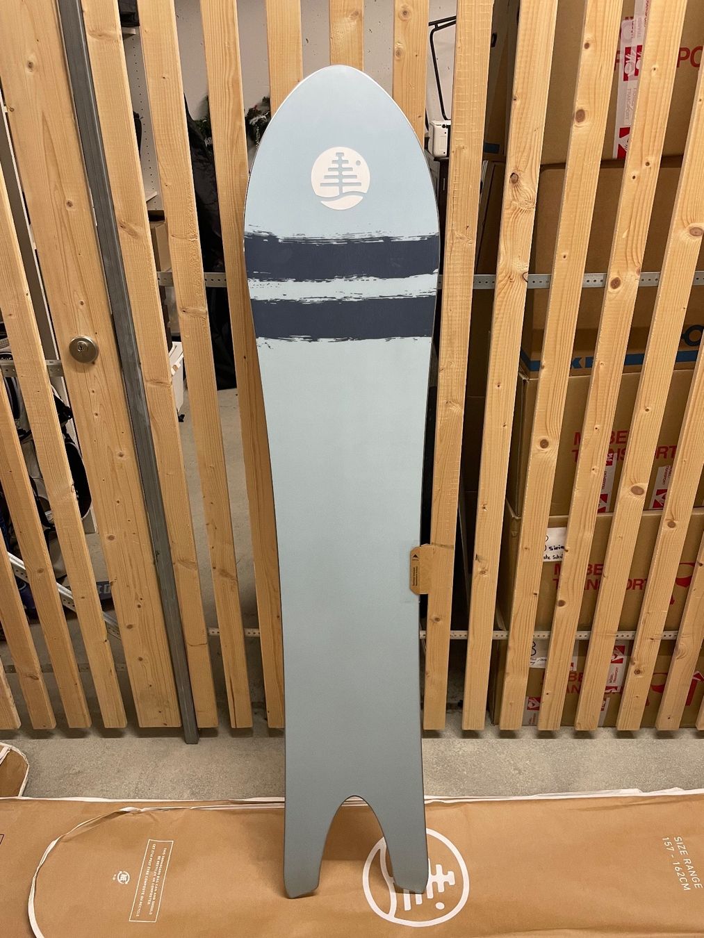 burton forager snowboard Instigator PurePop Camber 2026  Shoreline Tahoe durable glide across a full season of terrain Burton Forager 155 Snowboard Carver