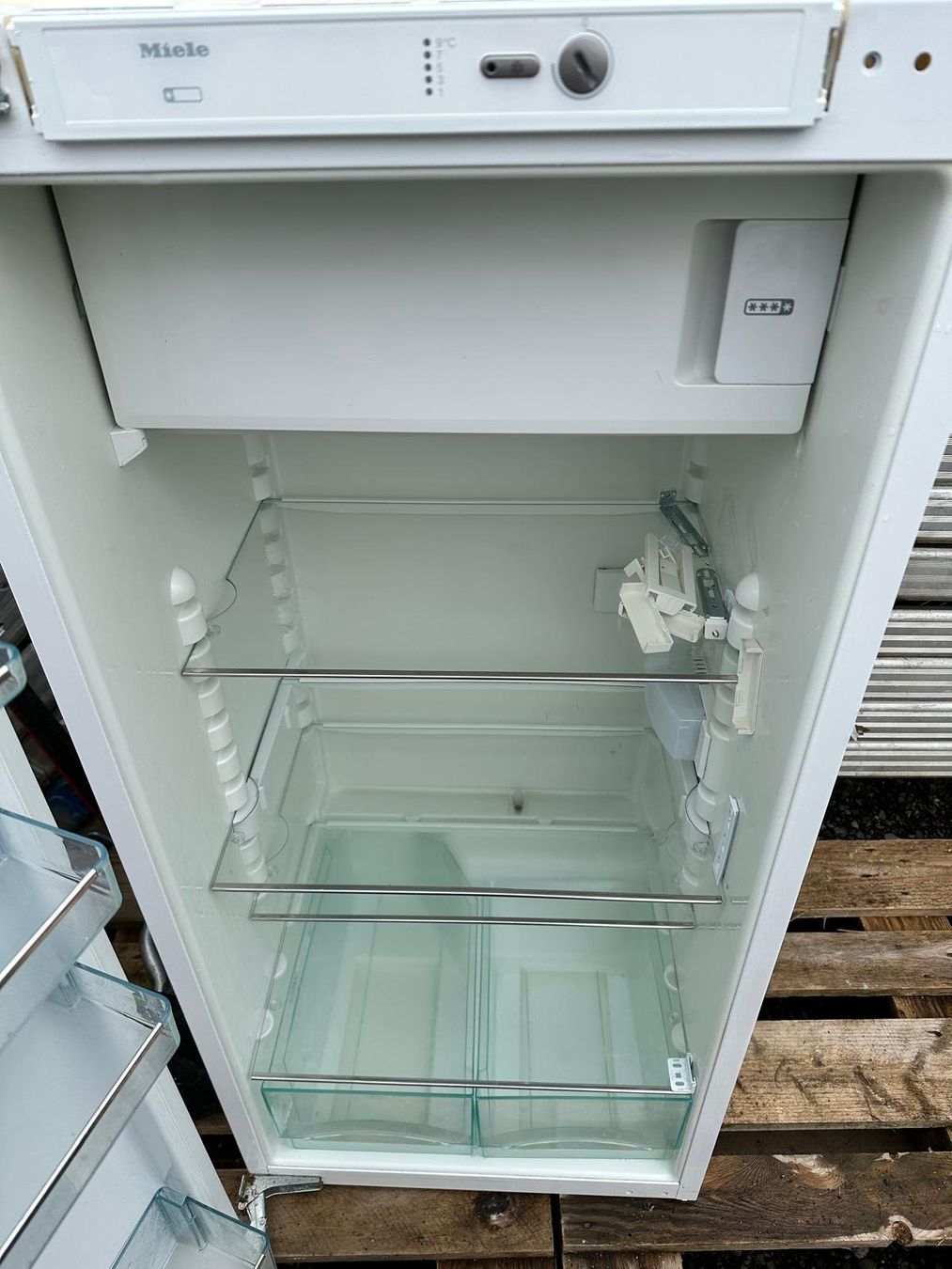 Miele Frigoriferi: Kühlschrank Einbaukühlschrank  Miele – Usato da Spreitenbach venduto da Space_X 6