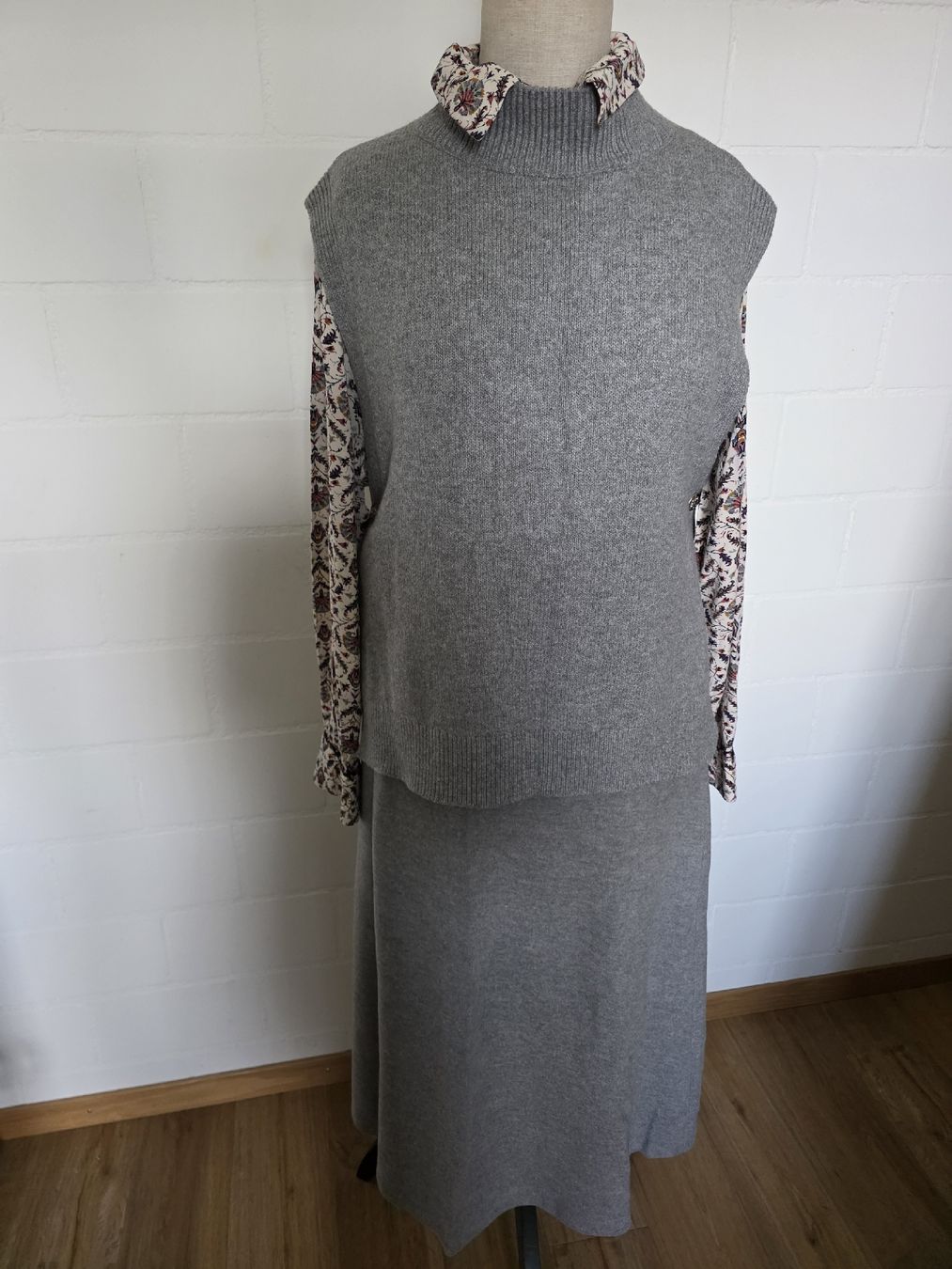 Lots de vêtements: Strickkombi – Neuf avec emballage d'origine à Rüti ZH par car_gl78