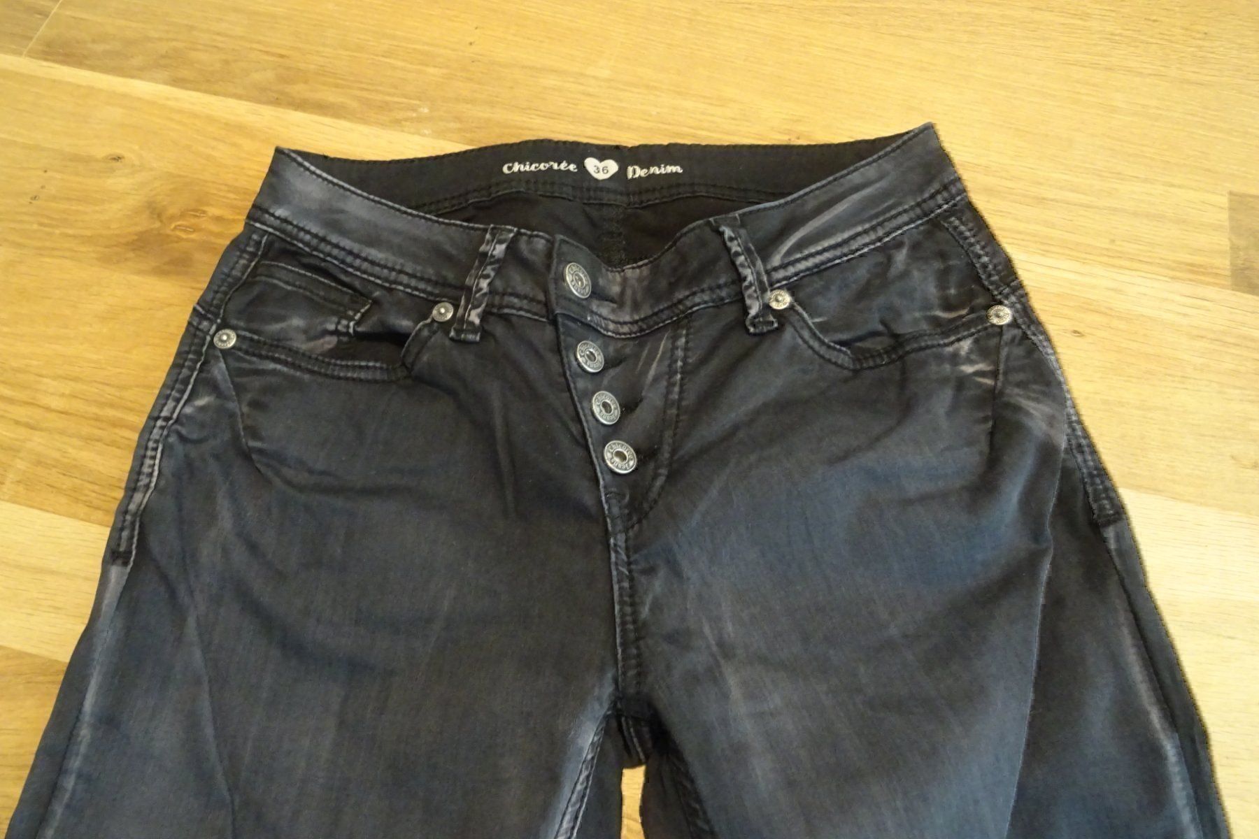 Pantaloni: neu: Denim Hose Gr. 36 – Nuovo (secondo la descrizione) da Urtenen-Schönbühl venduto da Chaeppeler 1