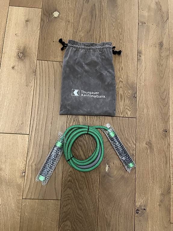 Corde per saltare: SPRINGSEIL MIT BEUTEL THURGAUER KANTONALBANK – Nuovo e nell'imballaggio originale da Ottoberg venduto da yvonne.graenacher