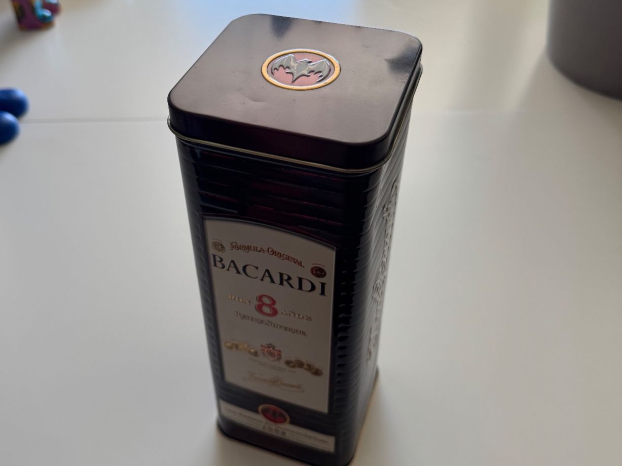 Contenitori & Simili: Bacardi Dose 10x10x28.5cm – Usato da Zürich venduto da Artcore 1