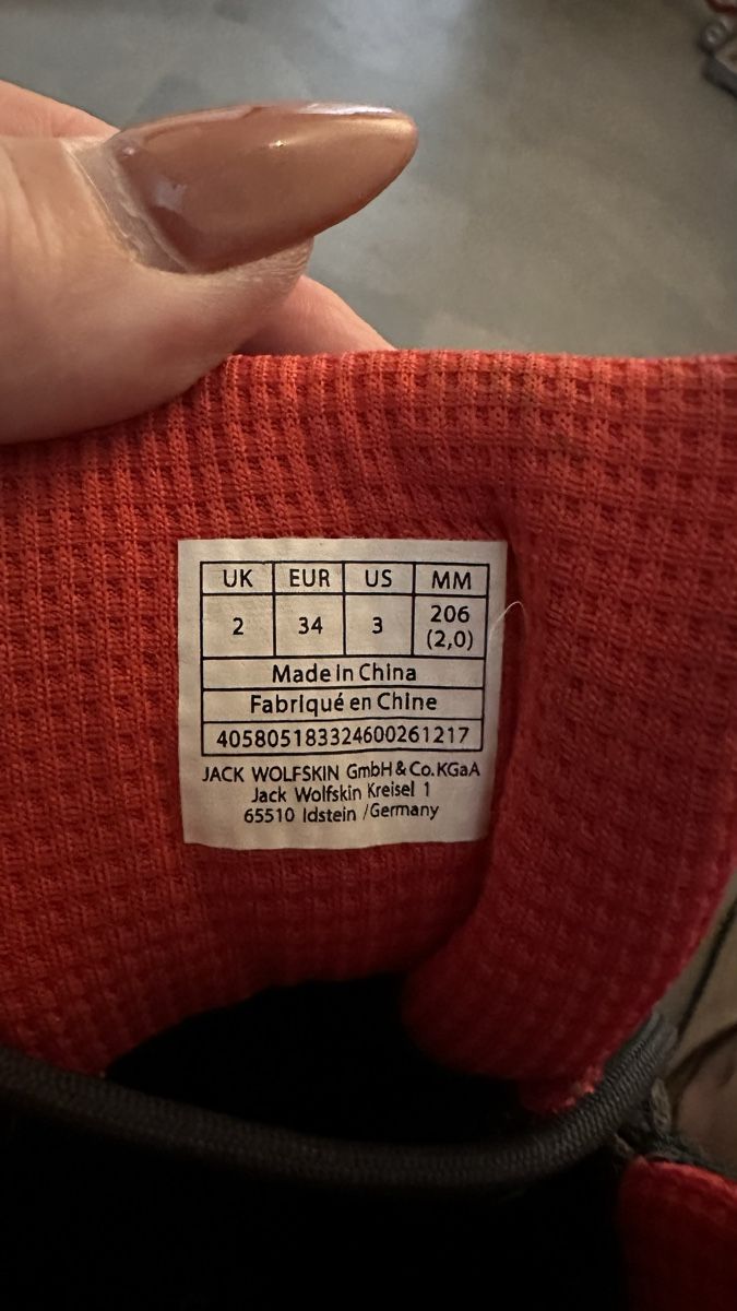 Scarpe da uomo: Wanderschuhe gr 34 – Usato da Oberwil BL venduto da Noname1974 2