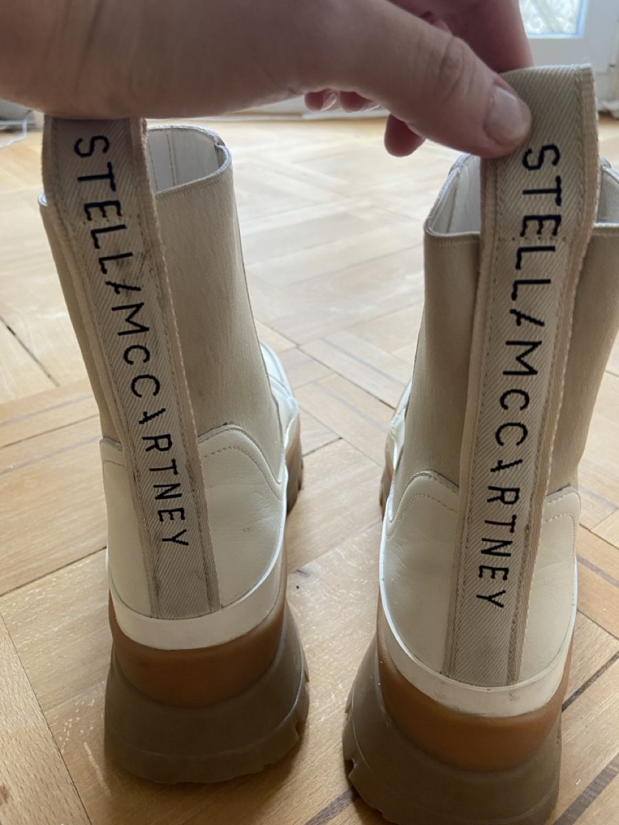 Stella McCartney Scarpe da donna: Stella McCartney Trace Logo Print Boots Stiefel – Usato da Münchenstein venduto da B771 7