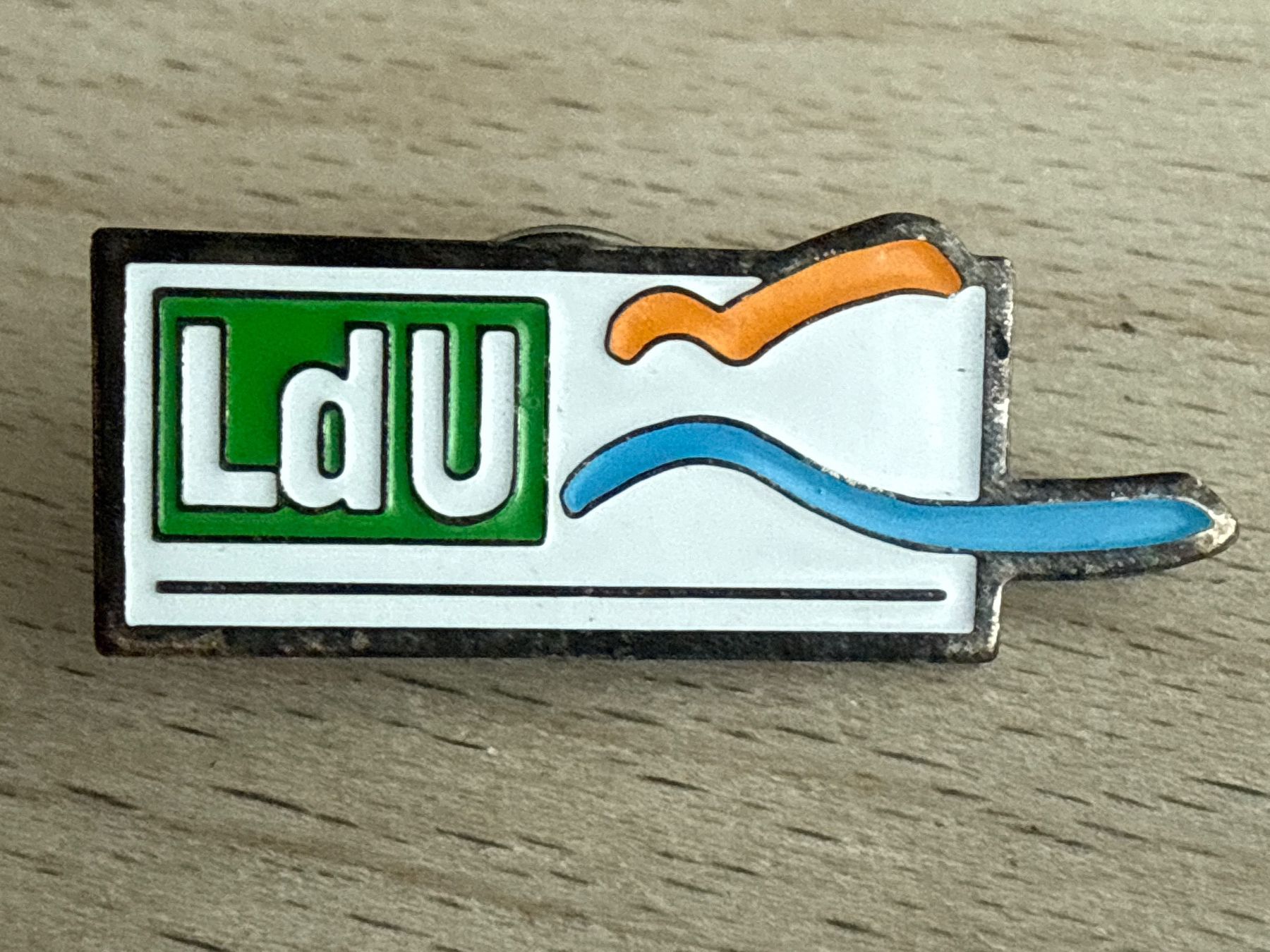 Placchette & Badge: Pin LdU – Usato da Glattbrugg venduto da Schweigmatt