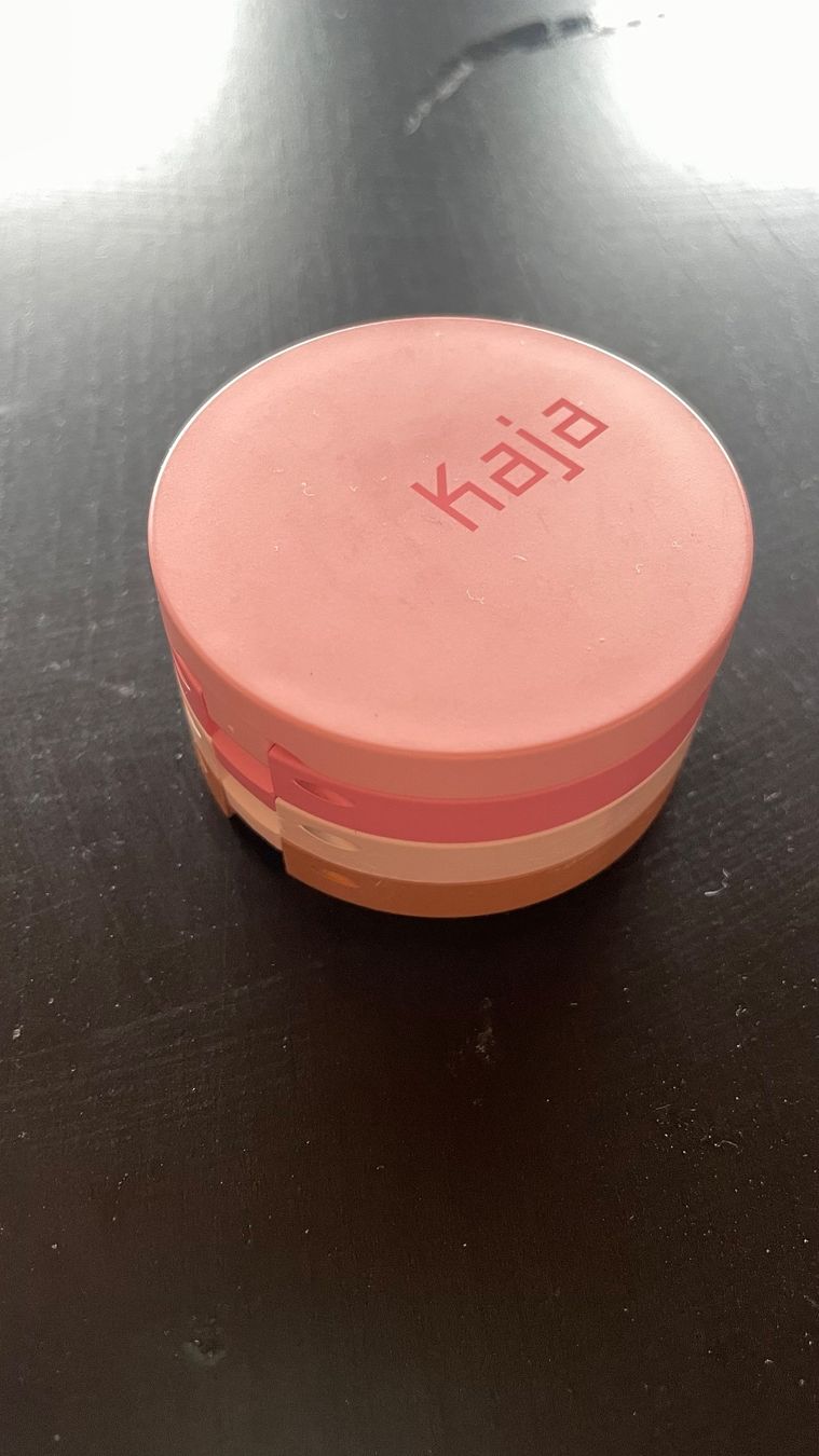 Maquillage: Kaja bento – D'occasion à St-Gingolph par Ynatka