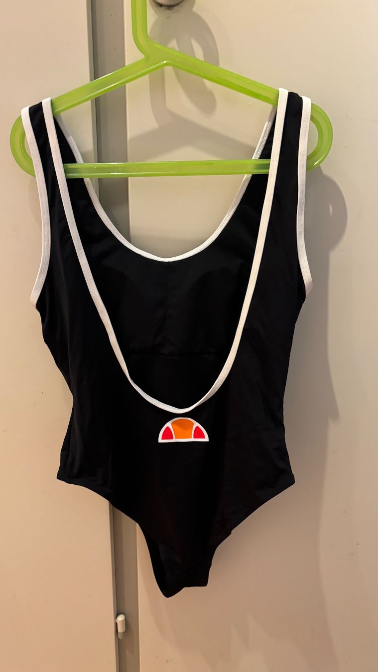 Ellesse Badekleider & Bikinis: Ellesse Badeanzug Gr. S – Gebraucht aus Wetzikon ZH von pinkilady44 1