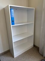 Regal weiss, muss bis 8.6. abgeholt werden