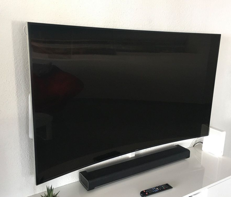 Samsung UE65HU7100 4K UHD Curved TV | Acheter sur Ricardo