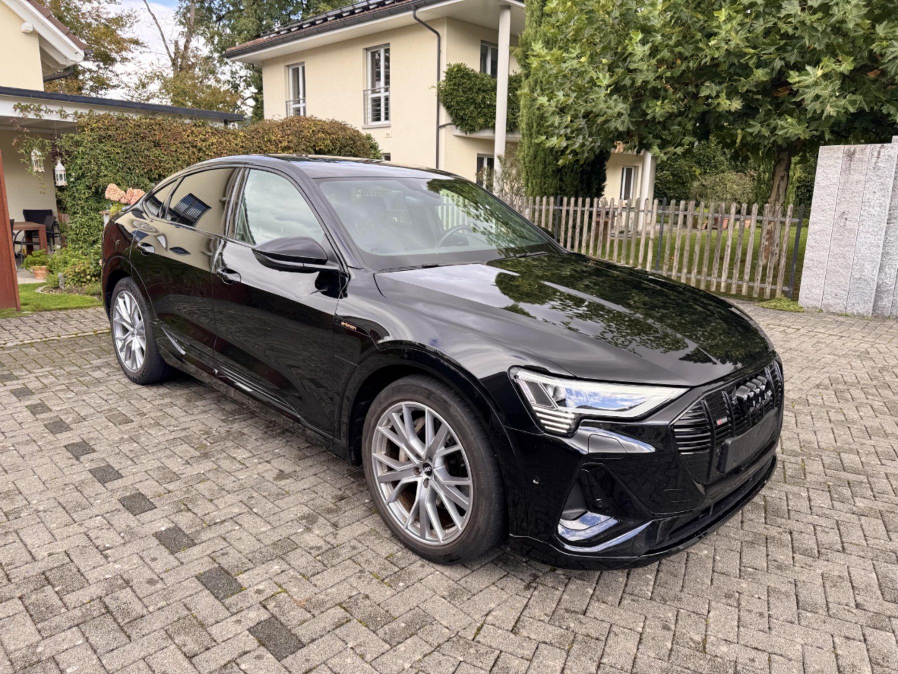 Audi Autos: E-tron sportback 50 s line attraction – Gebraucht aus Wildegg von Dagal 6