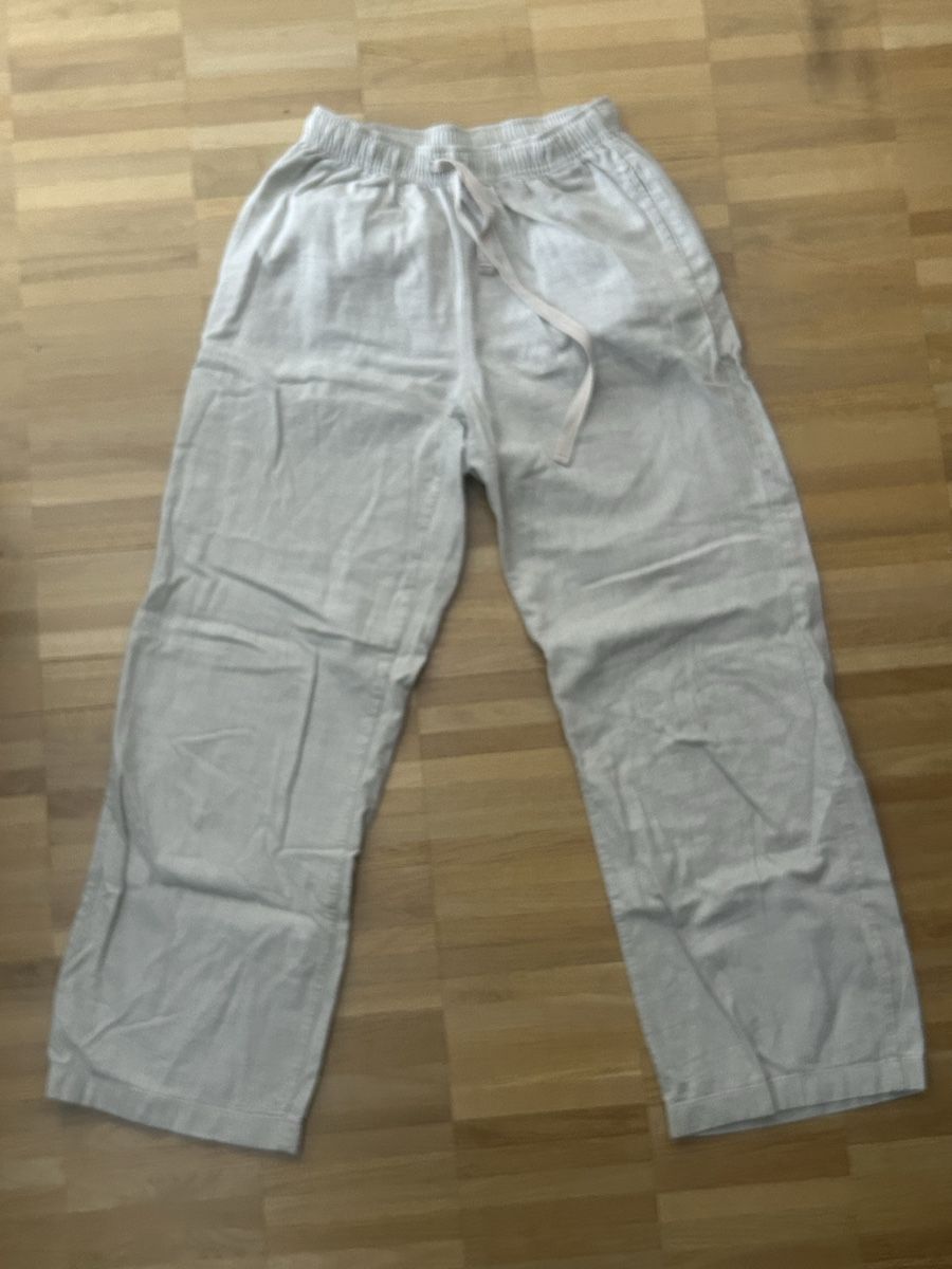 Hosen: Uniqlo Stoffhose – Gebraucht aus Basel von alinee_sophiee