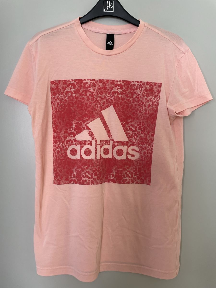 Adidas T-shirt: Adidas Shirt – Usato da Full-Reuenthal venduto da Mimi_1986