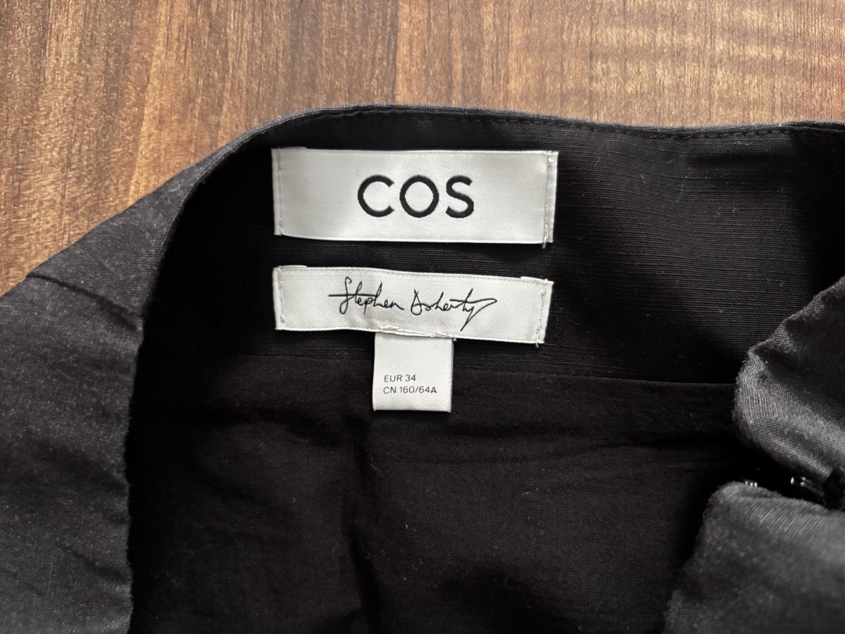 Cos Gonne: COS Stephen Doherty Orchid Mini Skirt – Nuovo (secondo la descrizione) da Reinach BL venduto da ran_snc5 2