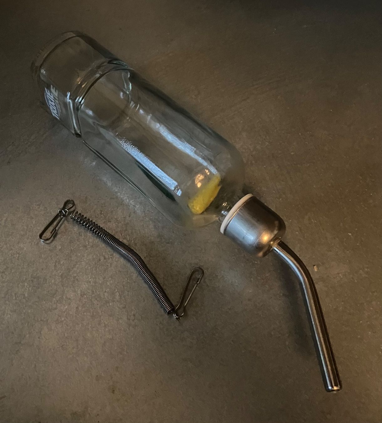 Pasti del neonato: Biberon pour rongeurs en verre – Usato da La Chaux-de-Fonds venduto da chl_s5sc