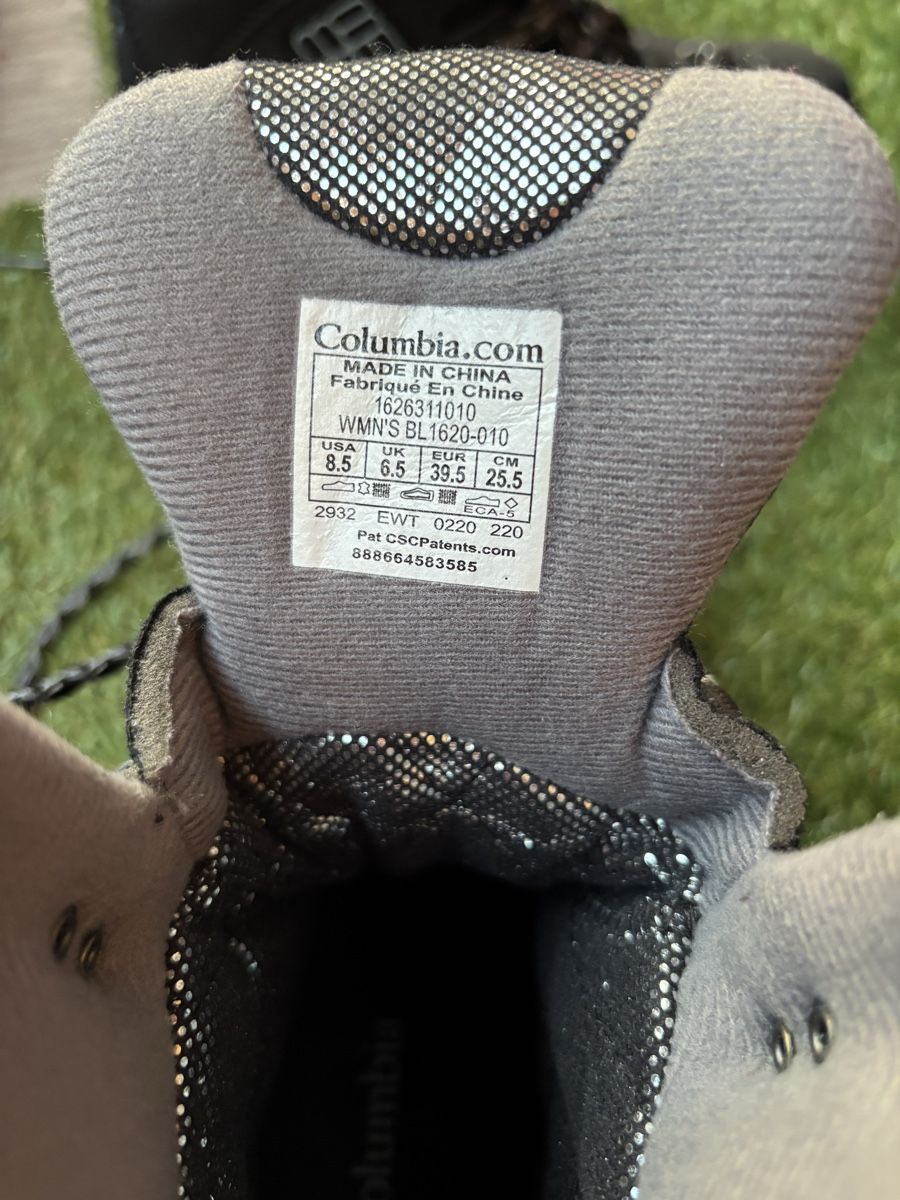 Columbia Scarpe da donna: Neuwertige Columbia Winterwanderschuhe – Nuovo (secondo la descrizione) da Unterengstringen venduto da Viktoria_ 1