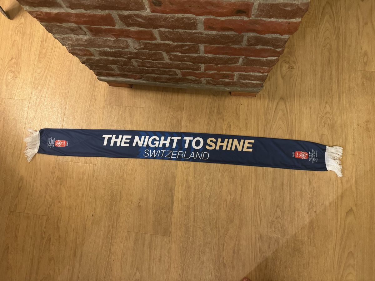 Zsc Lions Foulard & Sciarpe: Hockey IIHF schal Gold Game – Usato da Meilen venduto da HOCKEYSAMMLER98 1