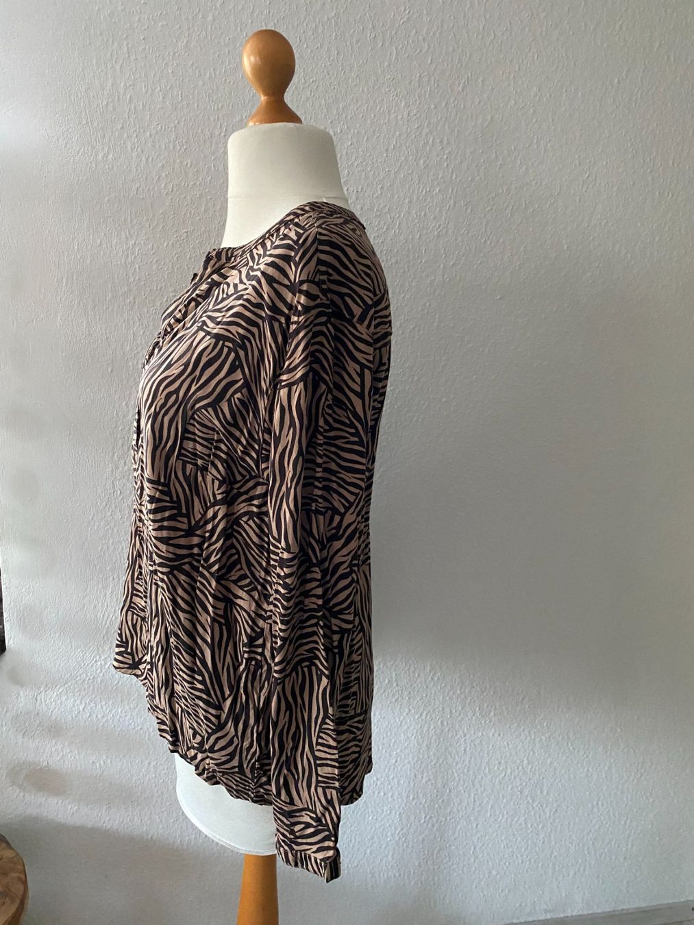 Camicette: bequeme Bluse, Gr. 44 – Nuovo (secondo la descrizione) da Stetten SH venduto da bijoux18 3