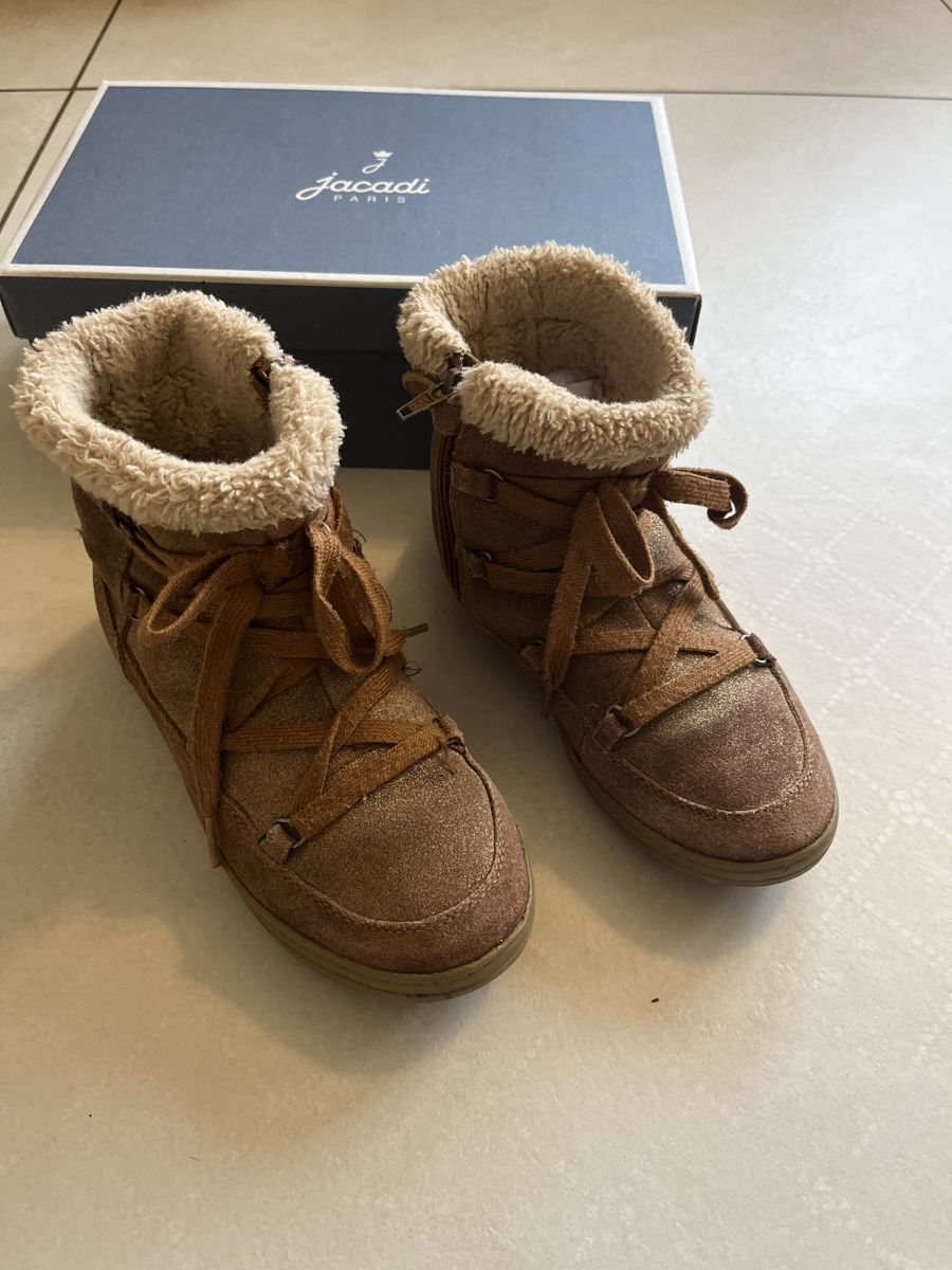 Hufschuhe: Warm Winter Boots, with fur lining Size 33 – Gebraucht aus Zürich von Alex.Zurich