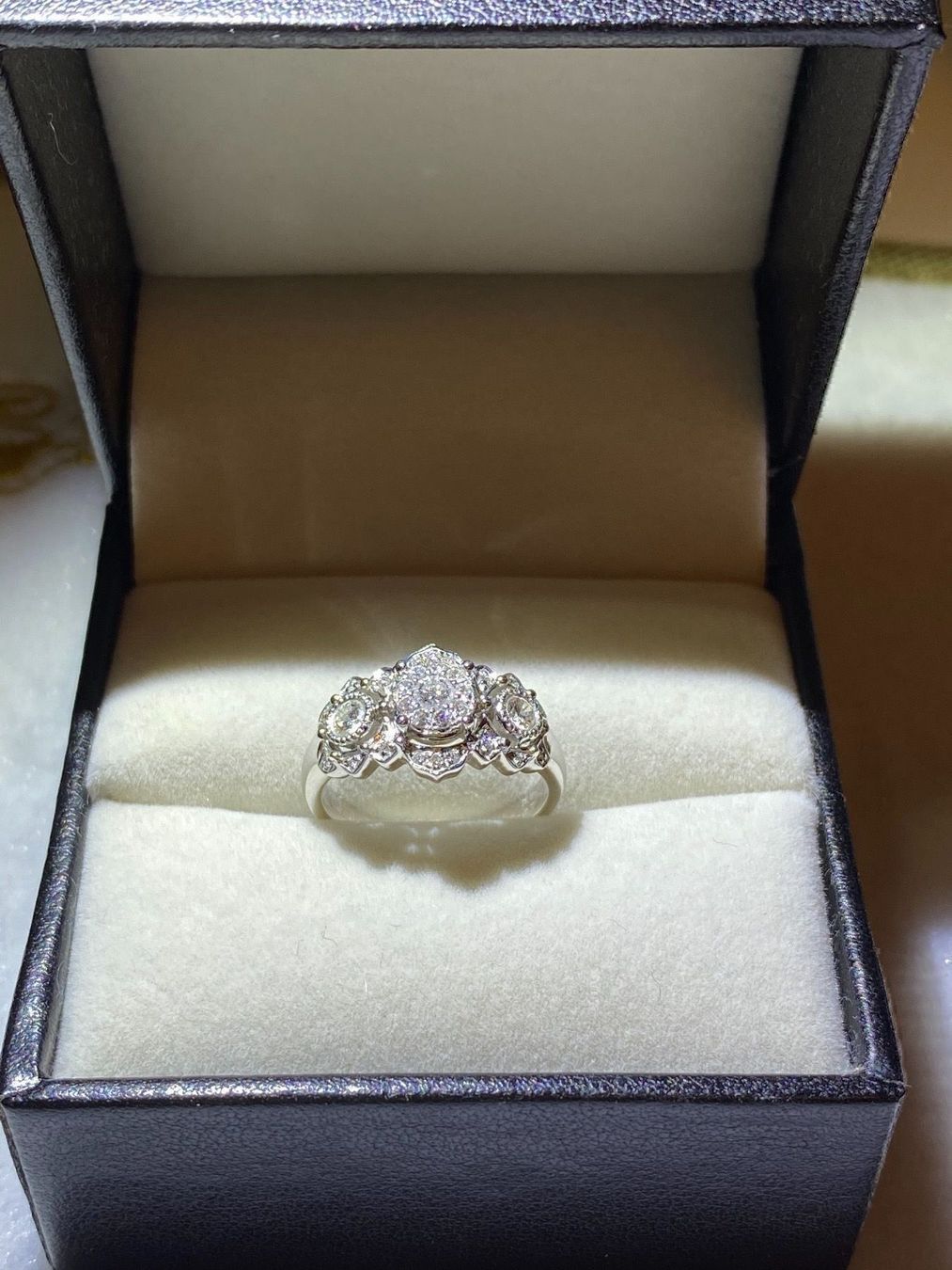 Anelli: Stillvoller Diamanten Ring – Nuovo e nell'imballaggio originale da Sarnen venduto da Yingsperlen1 2