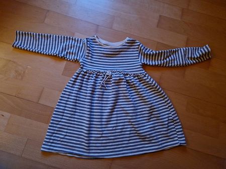 Kleid Zara 104