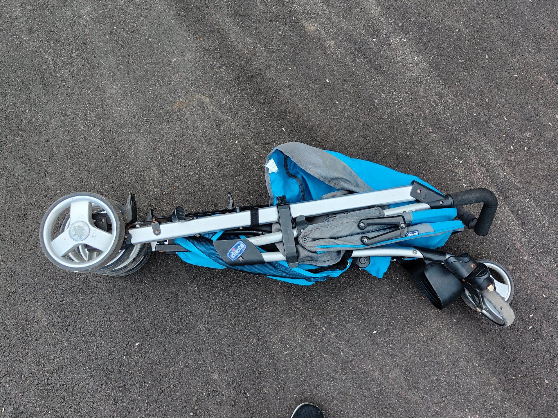 Chicco Kinderwagen: Chicco Kinderwagen/Buggy – Gebraucht aus Sursee von lou19 5