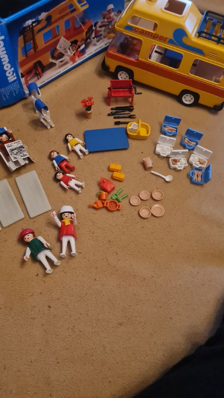 Playmobil Giocattoli: Playmobil Camper – Usato da Münsingen venduto da Cuci31 2