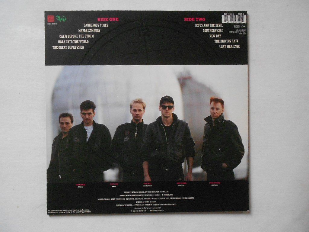 Schallplatten: THE NAME  -  DANGEROUS TIMES – Gebraucht aus Bex von Giorgiob 1