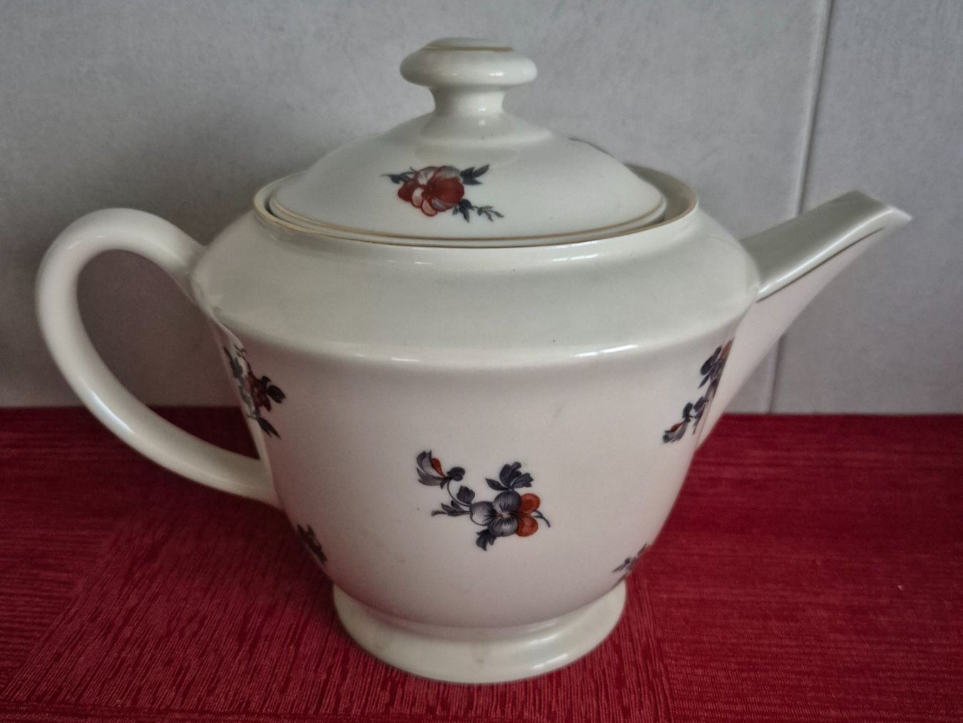 Théières: Théière Langenthal Vintage C65 – D'occasion à Fully par tameab