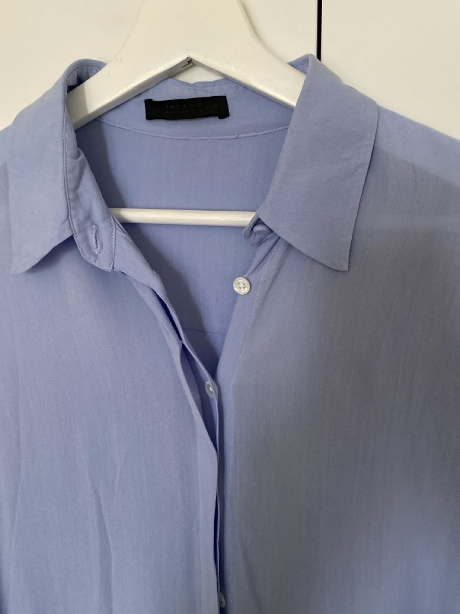 The Row Camicette: The Row, Light Blue Button-Up blouse – Nuovo (secondo la descrizione) da Herrliberg venduto da non_5qdb 1
