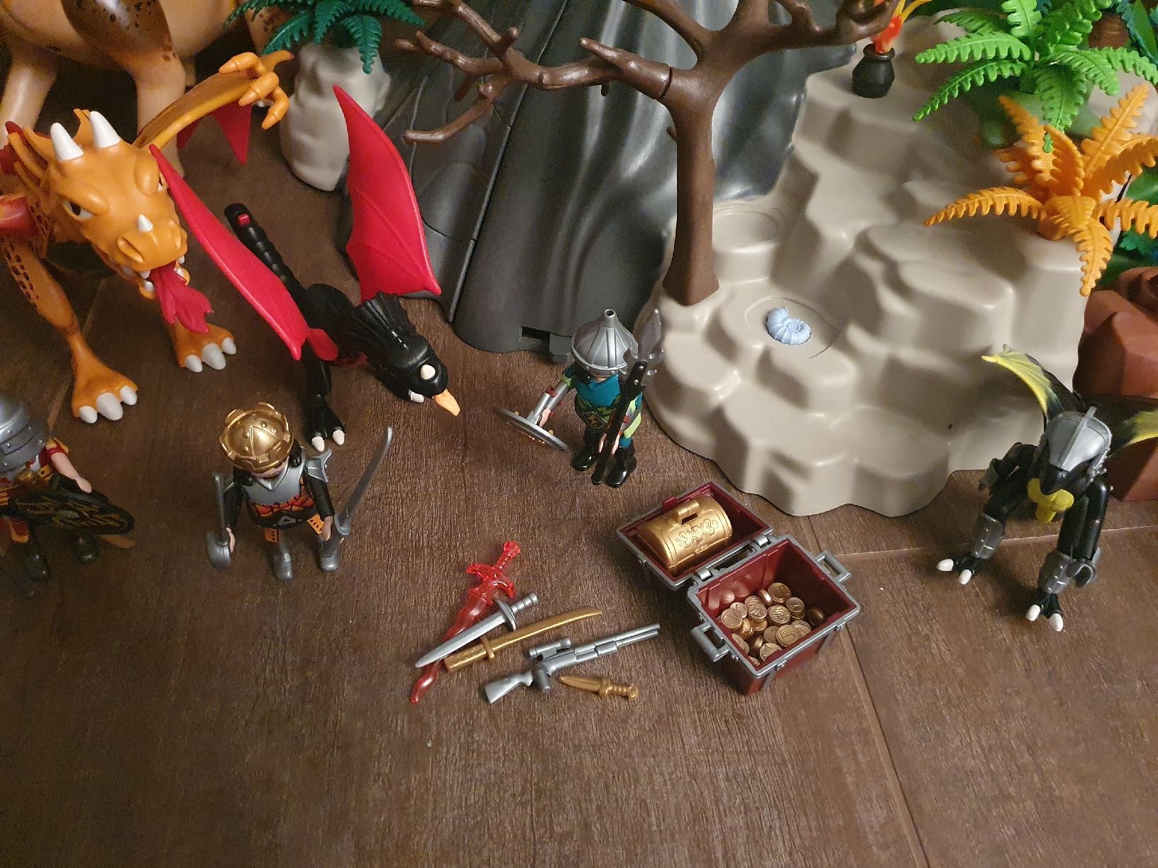 Playmobil Giocattoli: Playmobil Drachen Vulkan mit Funktion – Usato da Fahrweid venduto da Putzlina 2