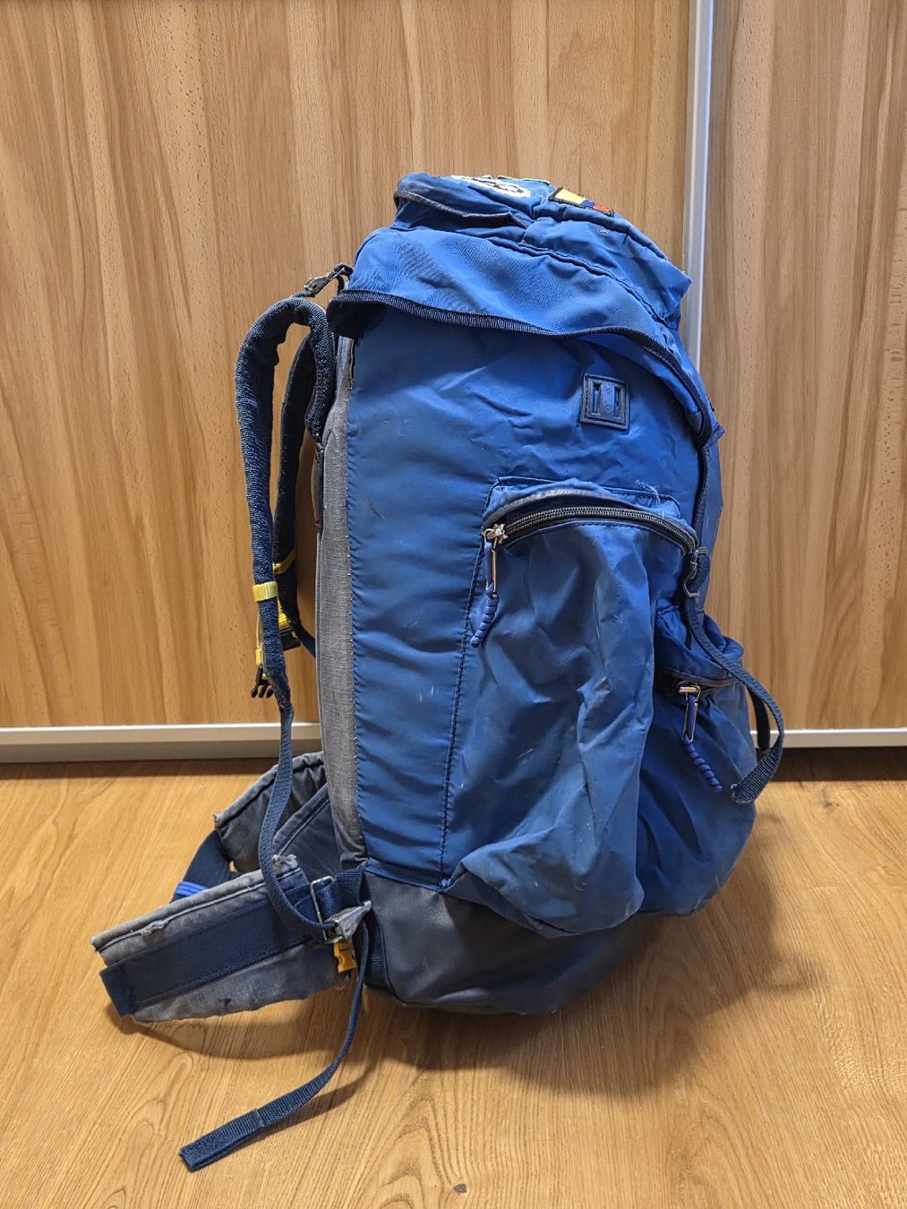 Millet Zaini: Reise-Rucksack Millet, blau, Retro – Usato da Maienfeld venduto da crx88 1