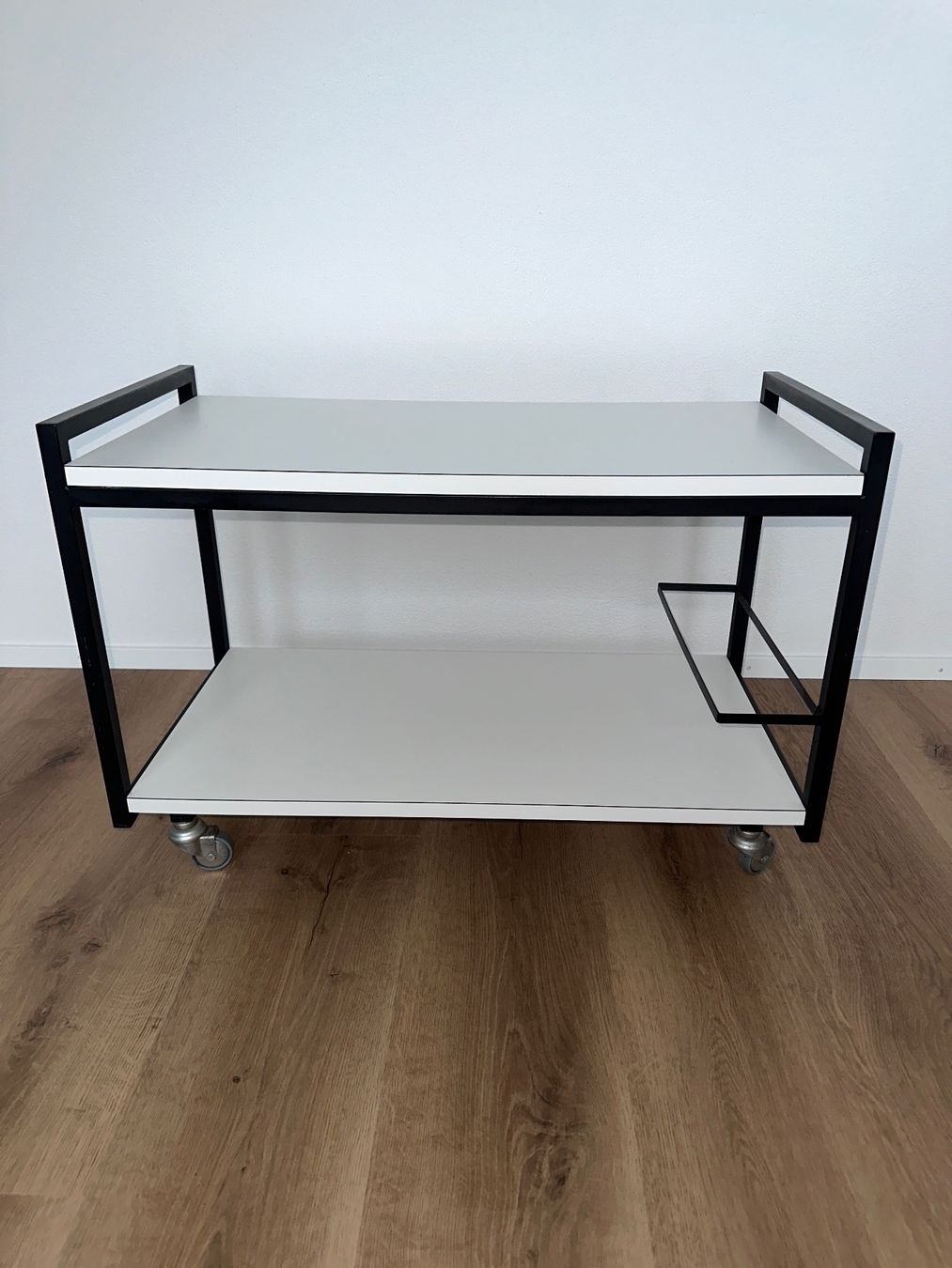 Tavoli: Table d’appoint vintage – Usato da Gampelen venduto da theboywhoworks