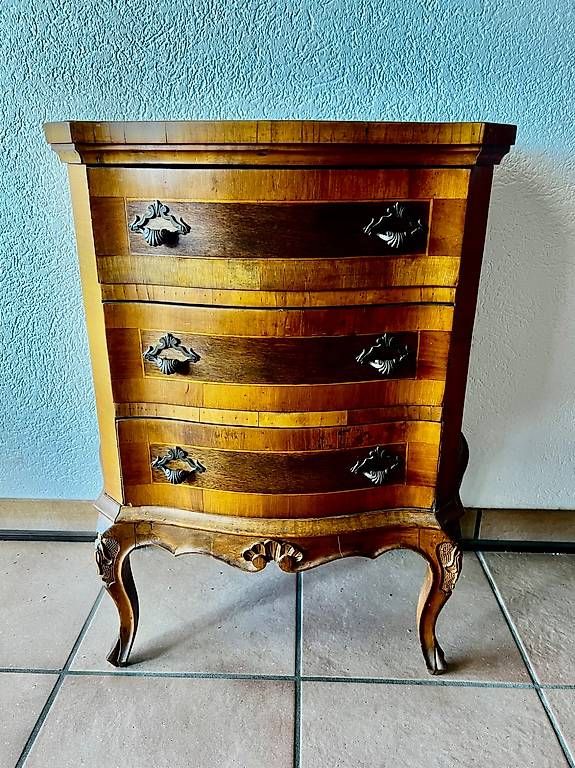 Commodes: Antike Kommode im Barockstil – D'occasion à Hinwil par vibi55