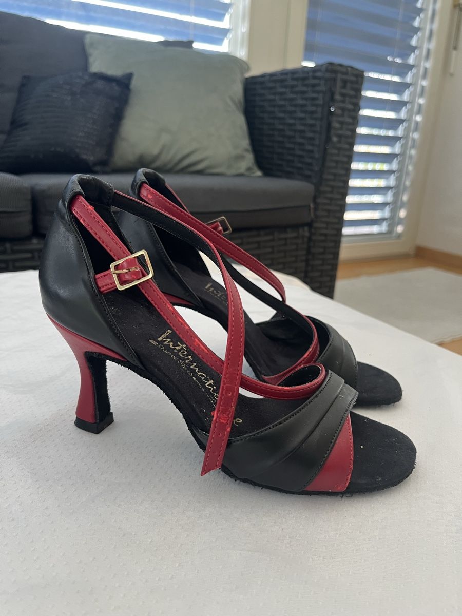 Damenschuhe: Tanzschuhe – Gebraucht aus Bolligen von candelaria 1