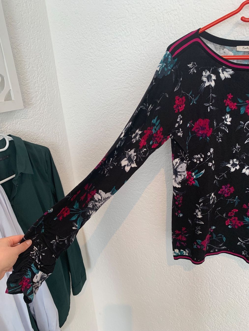 Betty Barclay Maglioni & Felpe: Betty Barclay Pullover Blumen schwarz pink Gr. 36 / S – Usato da Fislisbach venduto da KolibriSecondhand 4