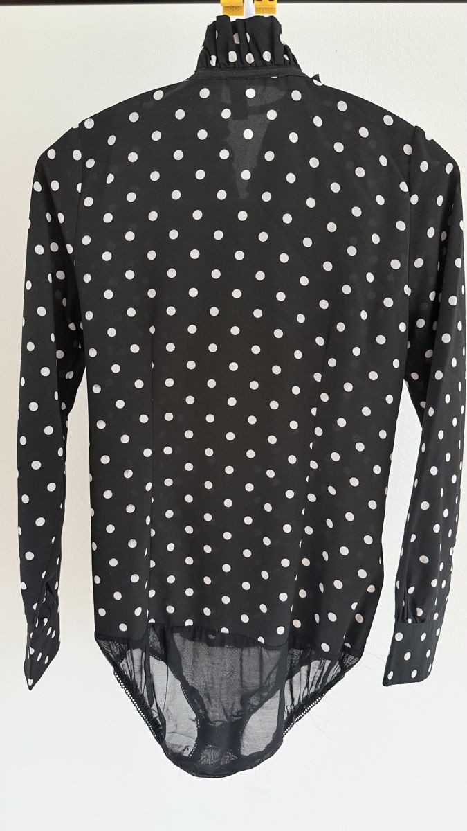 Camicette: Bluse mit Punkten und Rüschen schwarz Grösse M – Usato da Jonen venduto da BMWE369 1
