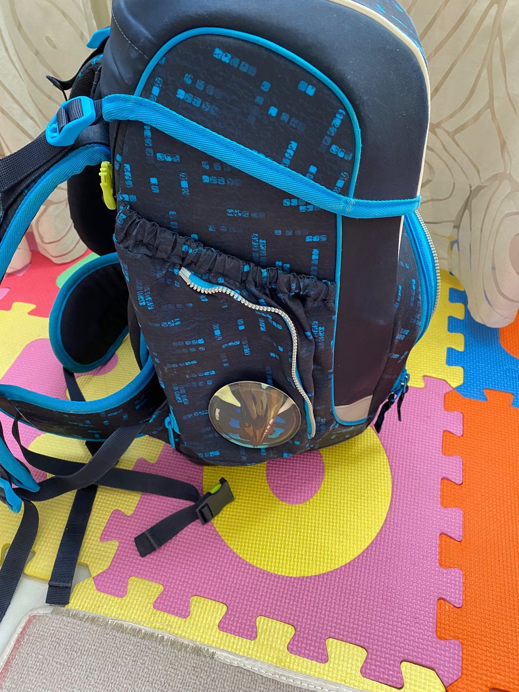 Ergobag Borse & Zaini: Schulranzen Ergobag Cubo light mit Turnbeutel – Usato da Basel venduto da WidmerV 2