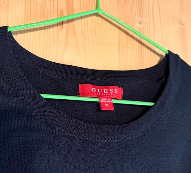Guess Maglioni & Felpe: Guess Pullover XL neuwertig – Nuovo (secondo la descrizione) da Lömmenschwil venduto da classico01 2