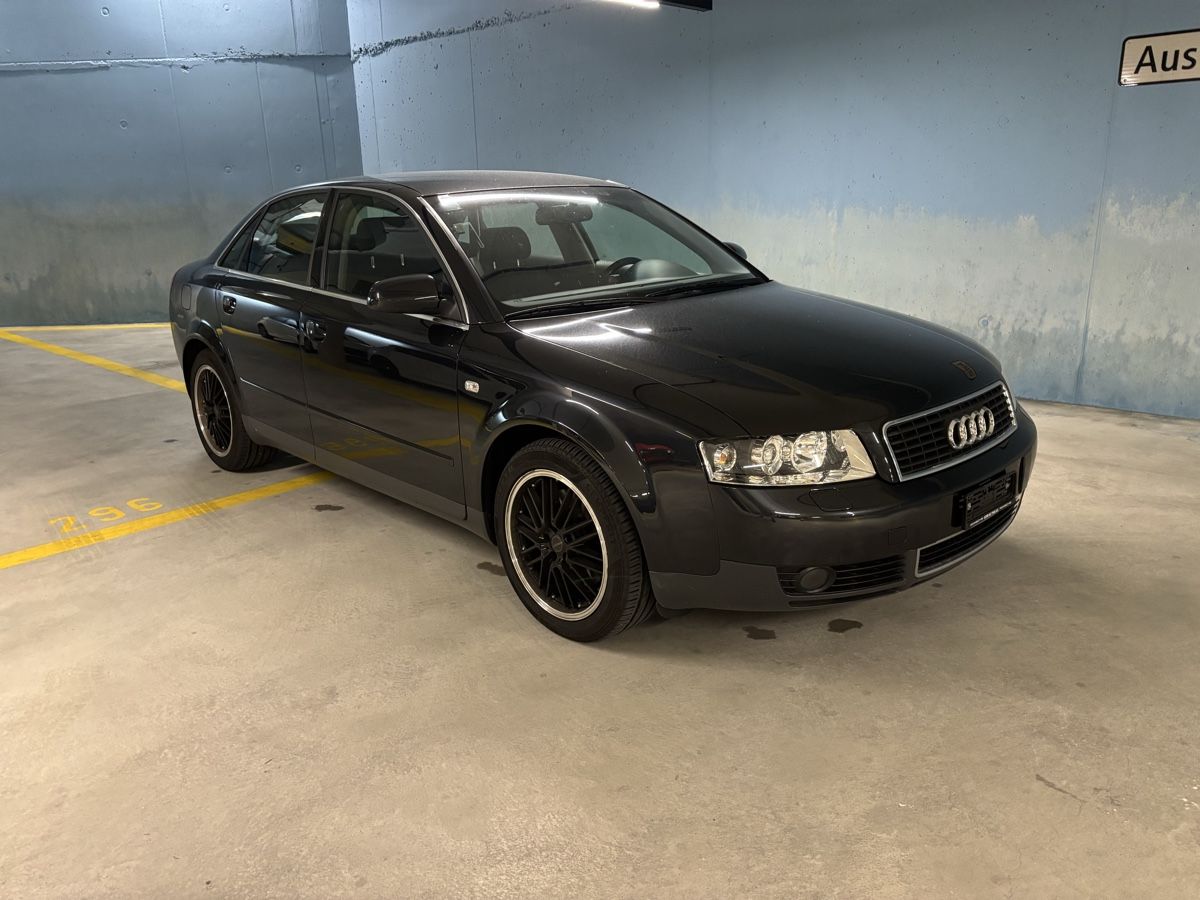 Audi Autos: A4 B6 3.0 V6 – D'occasion à Einsiedeln par bor_rxm8