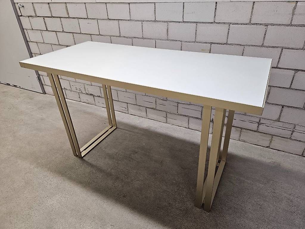 Tavoli: Wunderschöner Tisch oder Dekotisch aus Metall/Glas – Usato da Bürglen TG venduto da sar_wn9w