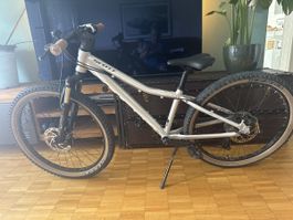 SCOTT Scale 24 Disc FahrradSilber 24 Zoll guter Zus