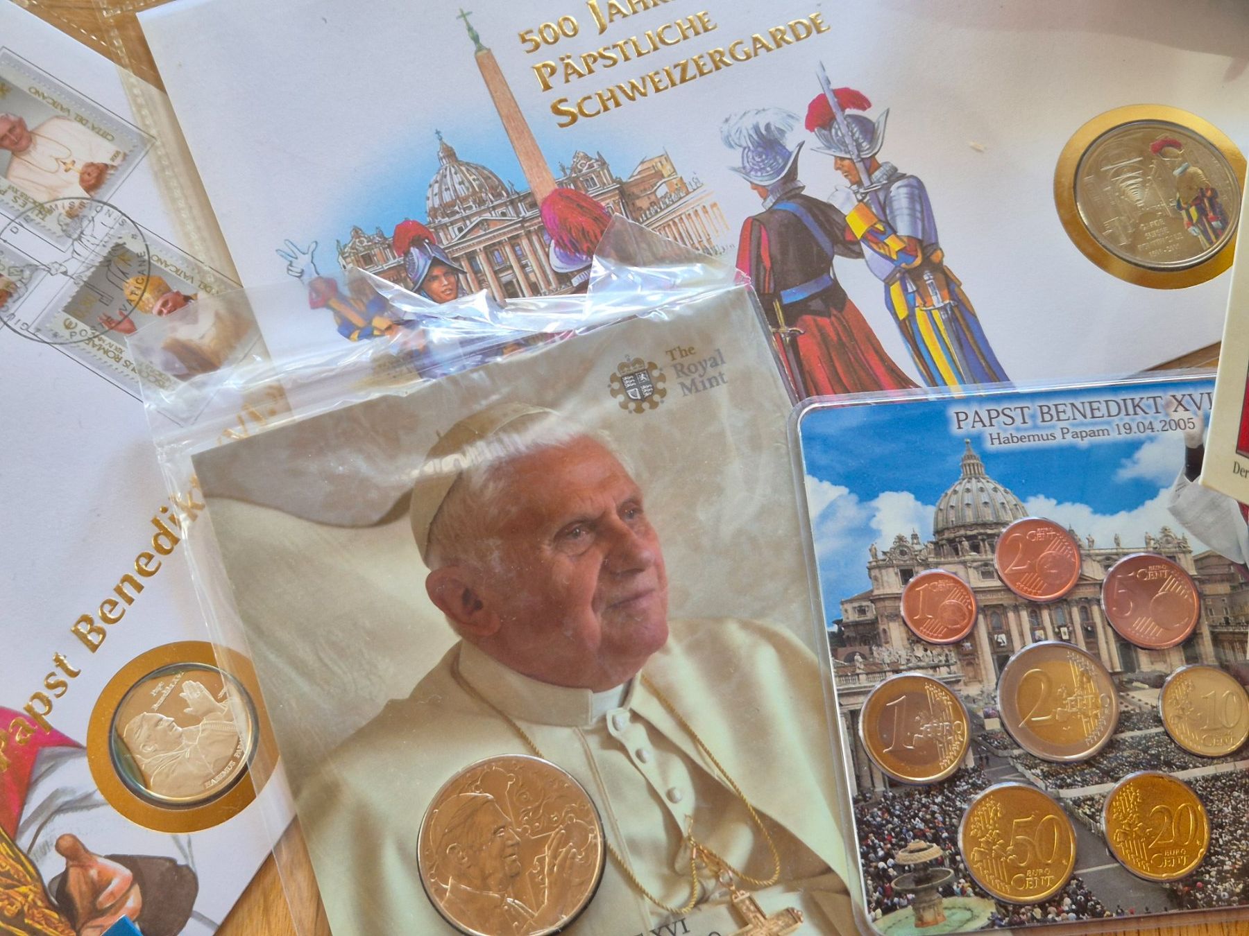 Tutti le monete: Riesige Sammlung Vatikan / Papst / Schweizer Garde – Usato da Mels venduto da Goldenfalcon 4