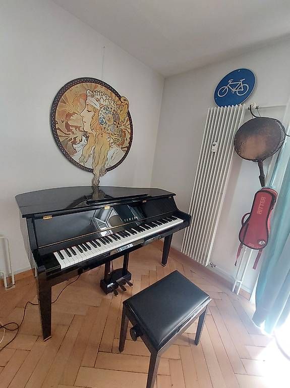 Yamaha Strumenti musicali: Yamaha GT 2 Digital Flügel – Usato da Bern venduto da indigo777 2