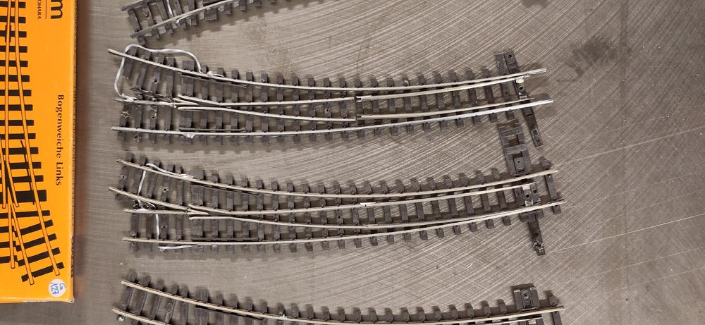 Bemo Modelleisenbahnen: Bemo Code 70 Bogenweichen Kreuzweiche – Defekt aus Liebefeld von robi15blue 3