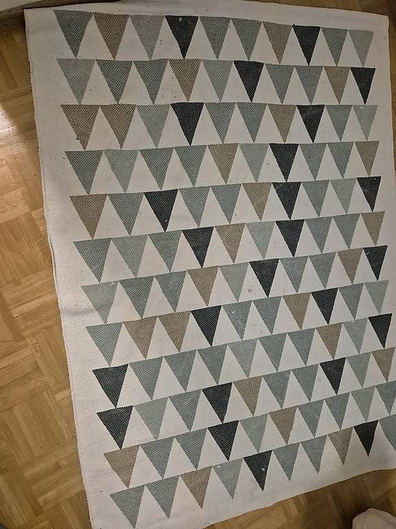 Tappeti: Teppich Kinderzimmer Gratis – Usato da Basel venduto da bes_mnp7