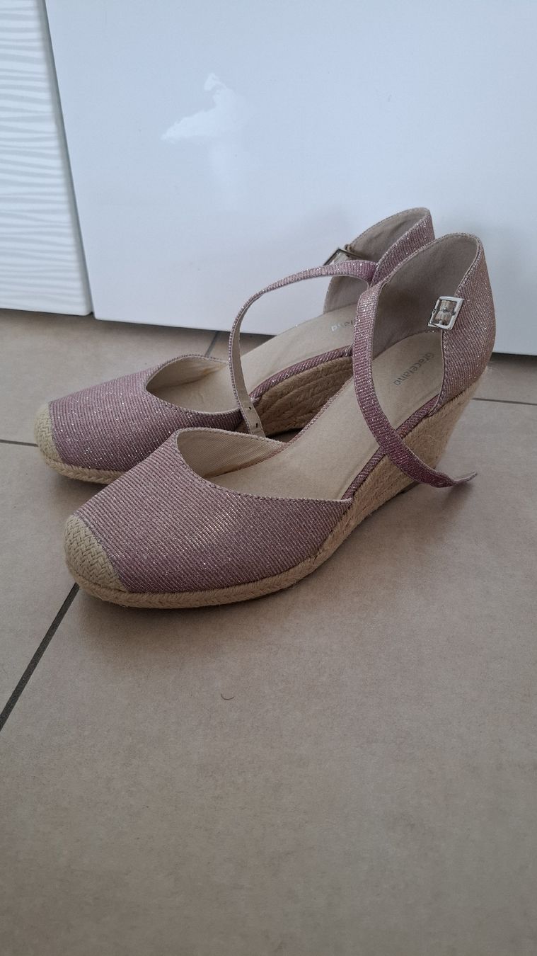 Scarpe da donna: Keilsandaletten - Grösse 40 – Nuovo (secondo la descrizione) da Rickenbach b. Wil venduto da VeryLovelyThings
