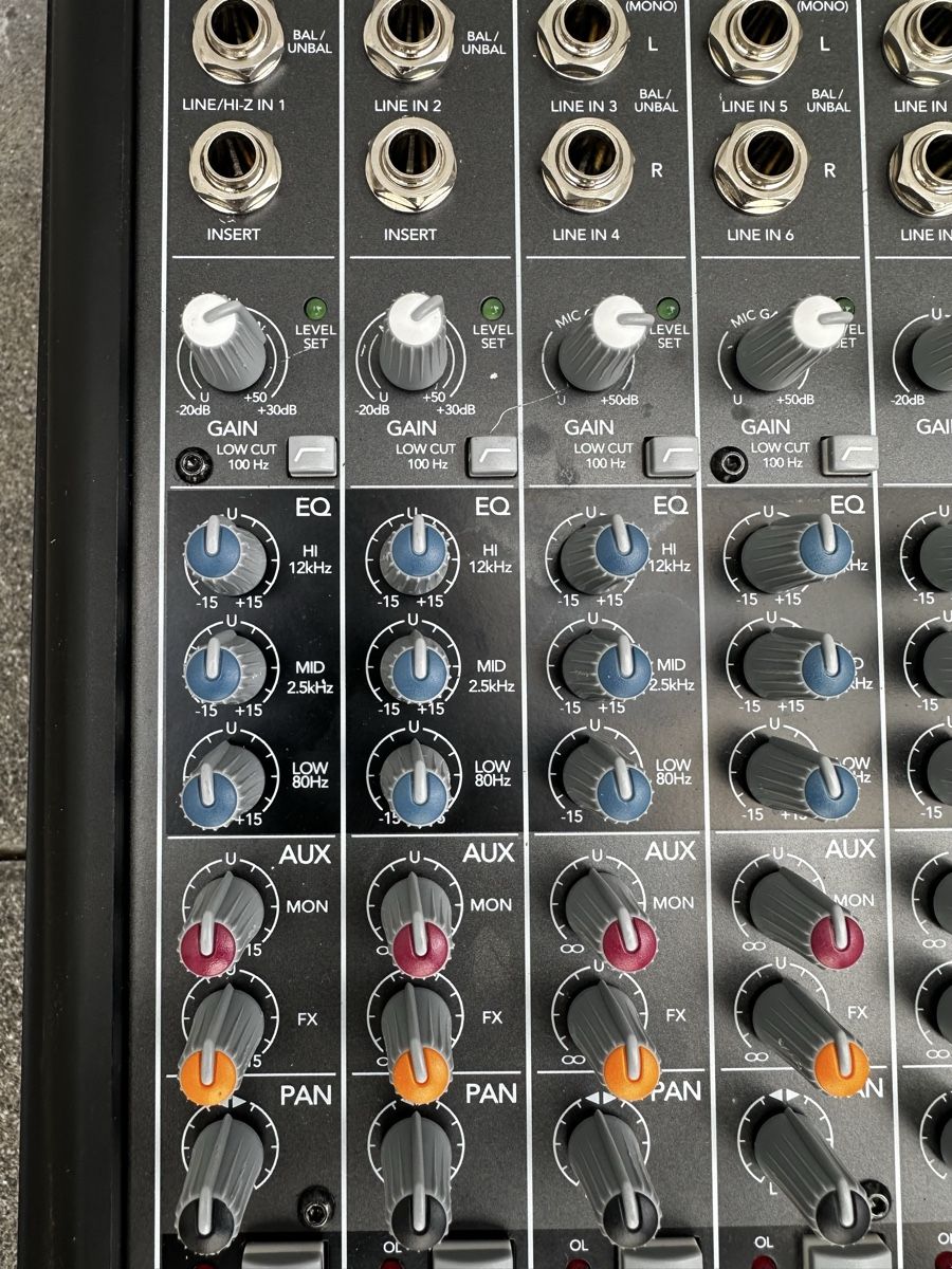 Mackie Console di mixaggio: Mackie ProFX8 Audio Mixer – Usato da Zürich venduto da deftwow 6